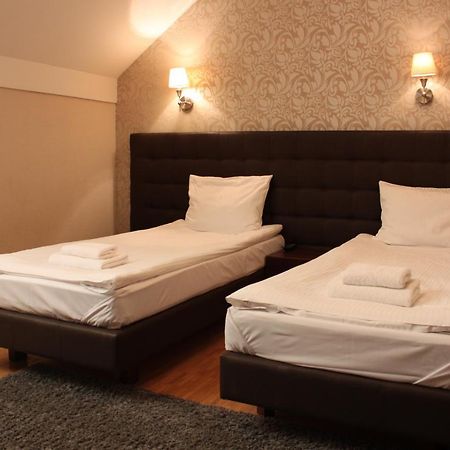 Hotel Oriza Gdów Kültér fotó