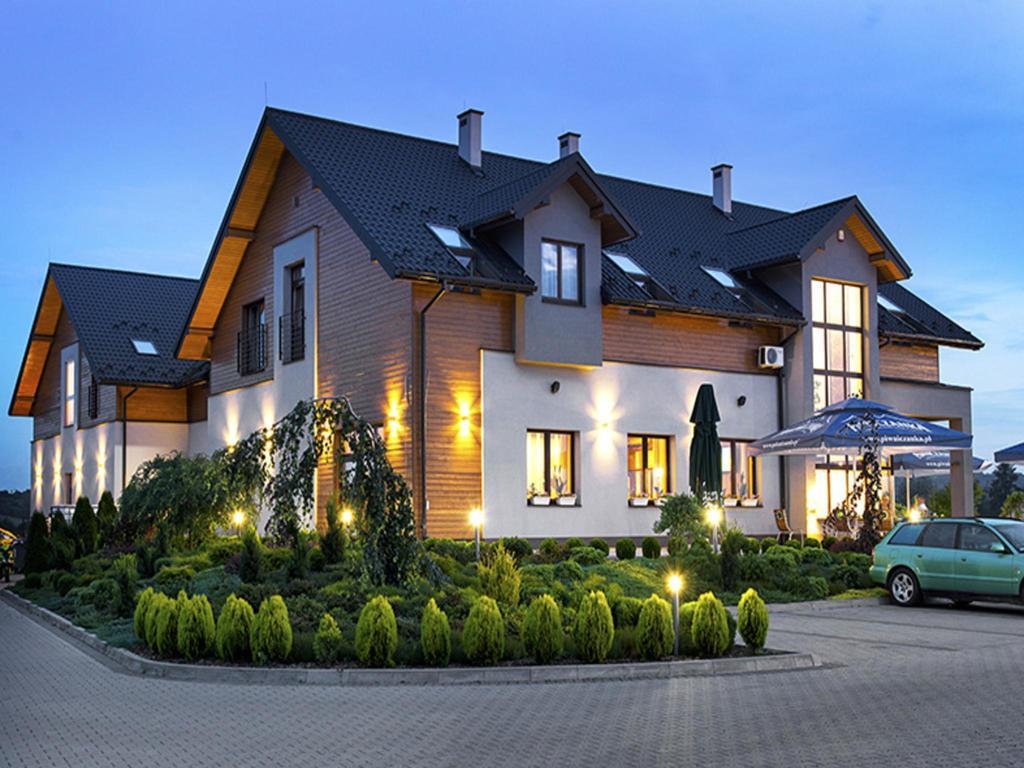 Hotel Oriza Gdów Kültér fotó
