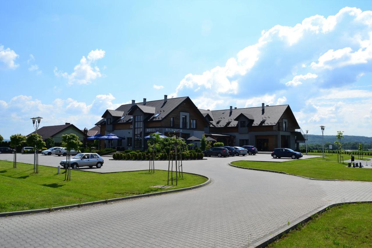 Hotel Oriza Gdów Kültér fotó
