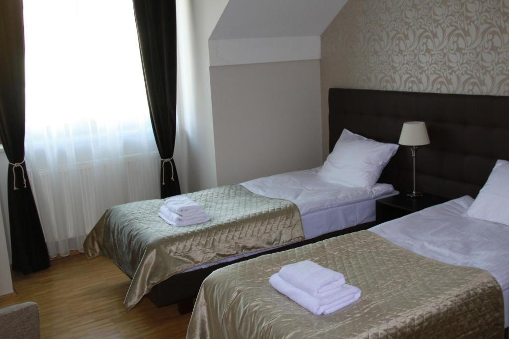 Hotel Oriza Gdów Szoba fotó