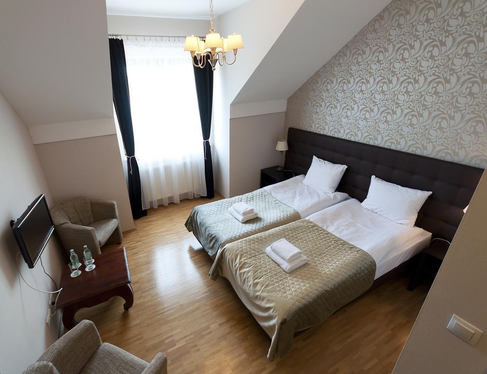 Hotel Oriza Gdów Kültér fotó