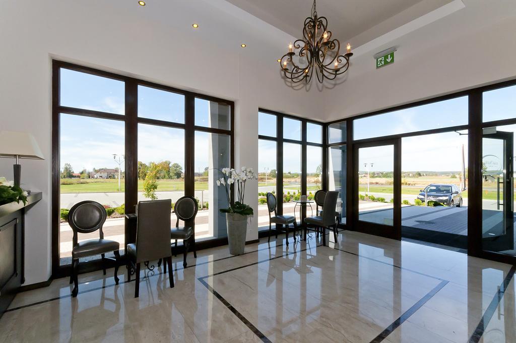 Hotel Oriza Gdów Kültér fotó