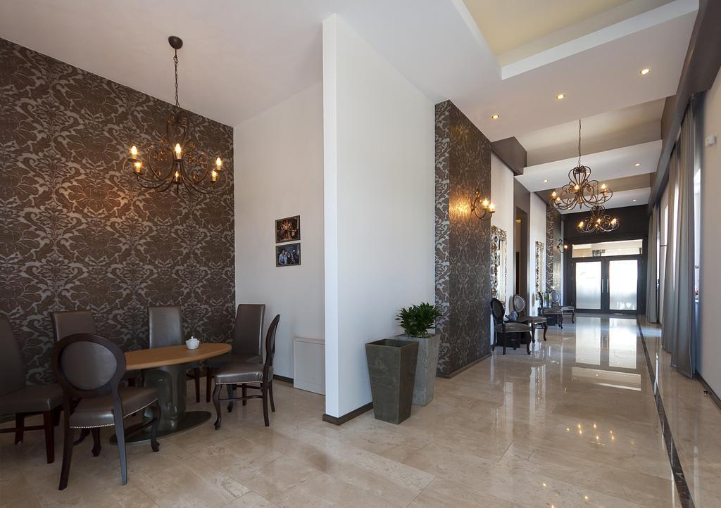 Hotel Oriza Gdów Kültér fotó