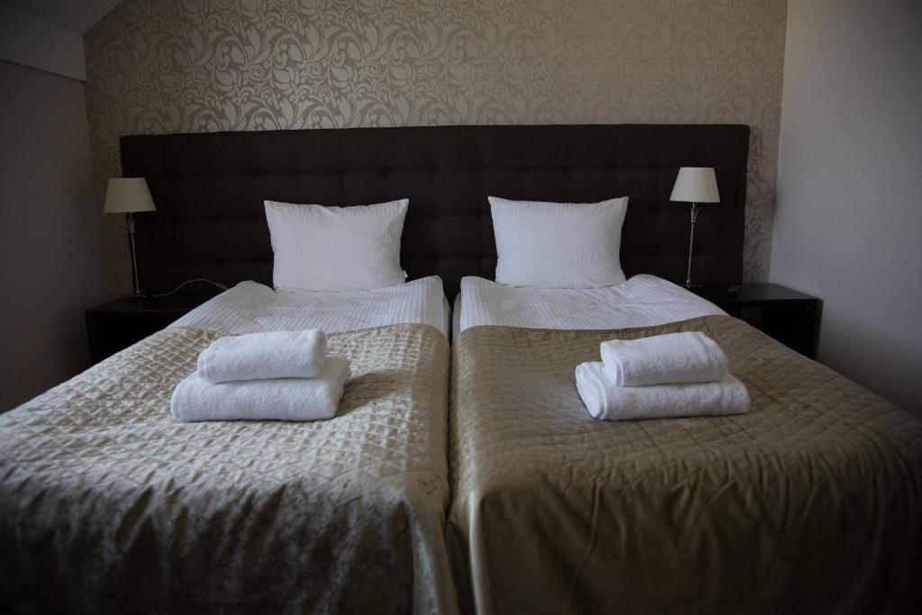 Hotel Oriza Gdów Kültér fotó