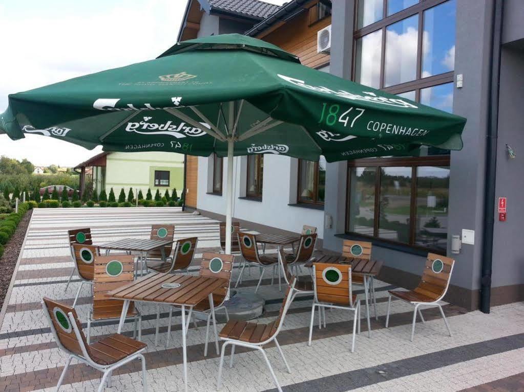 Hotel Oriza Gdów Kültér fotó